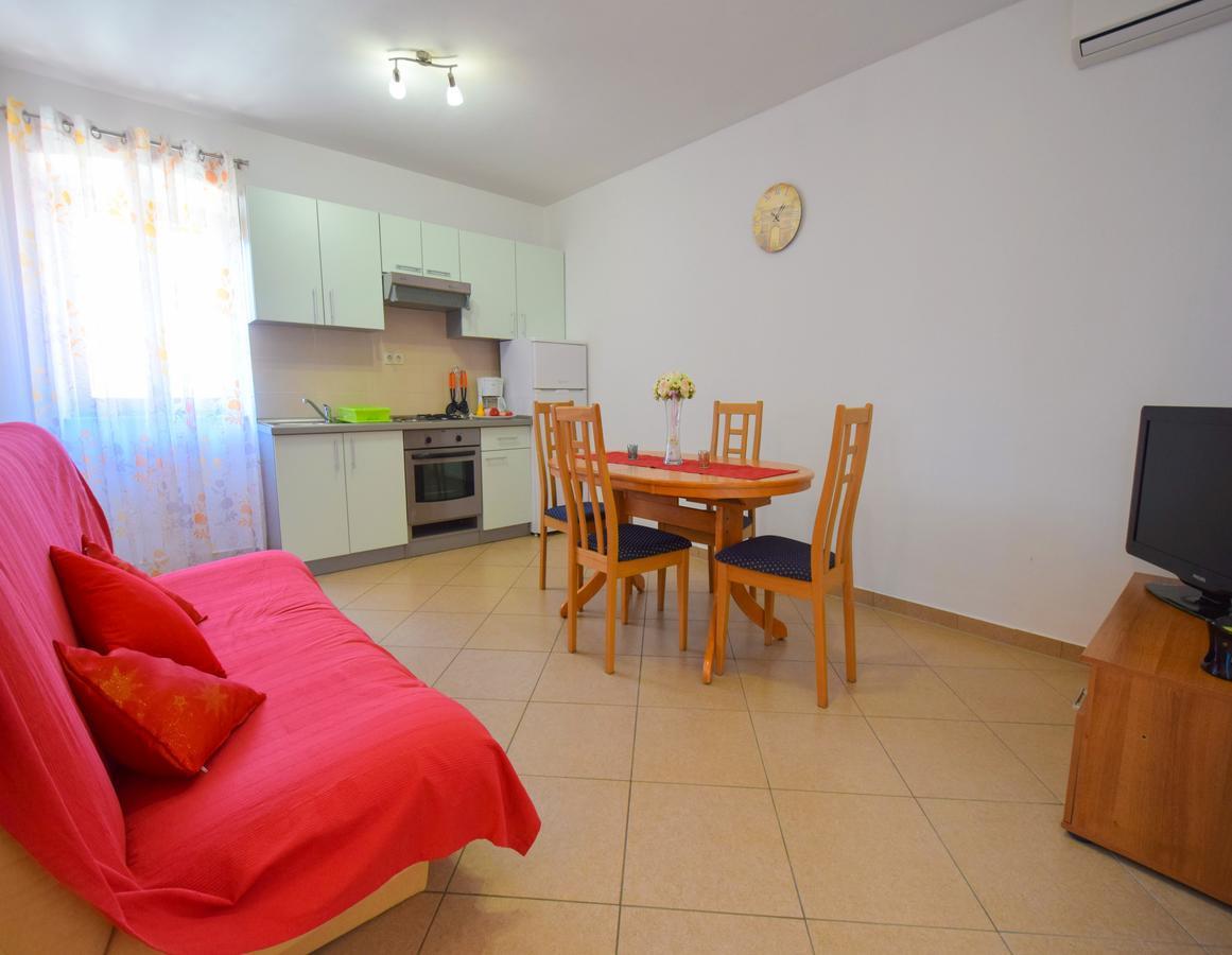 Apartments Ivanka Malinska Zewnętrze zdjęcie