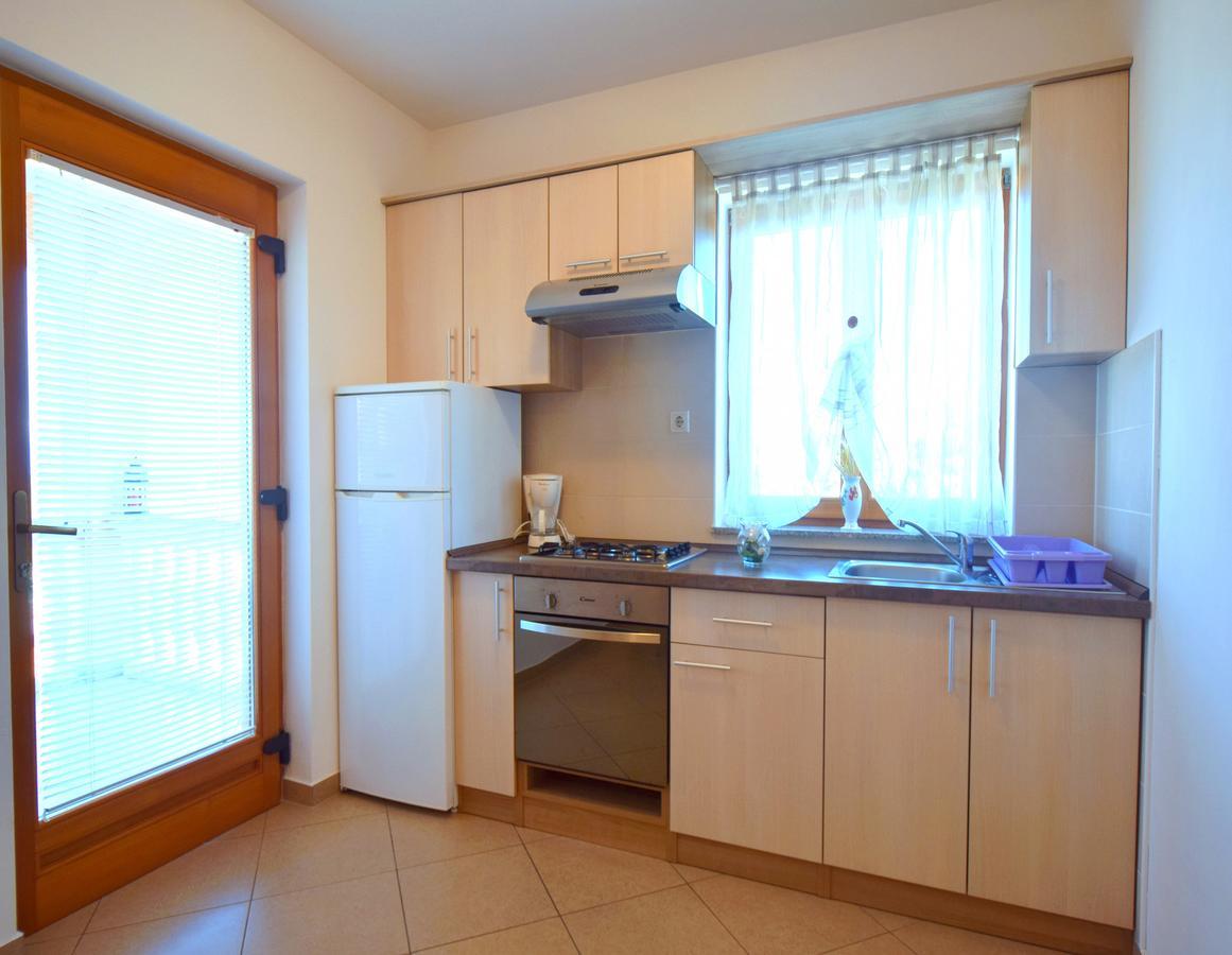 Apartments Ivanka Malinska Zewnętrze zdjęcie