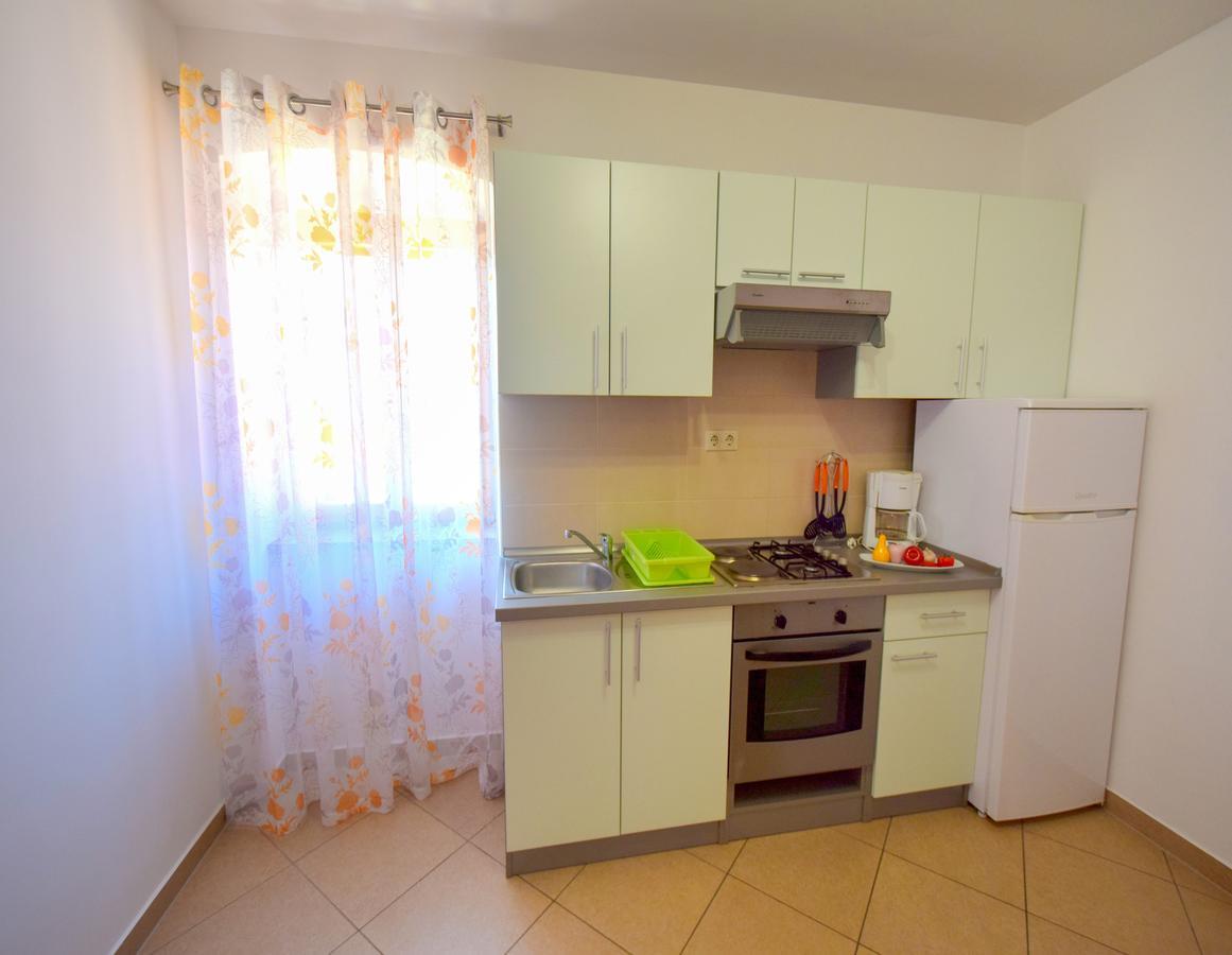 Apartments Ivanka Malinska Zewnętrze zdjęcie